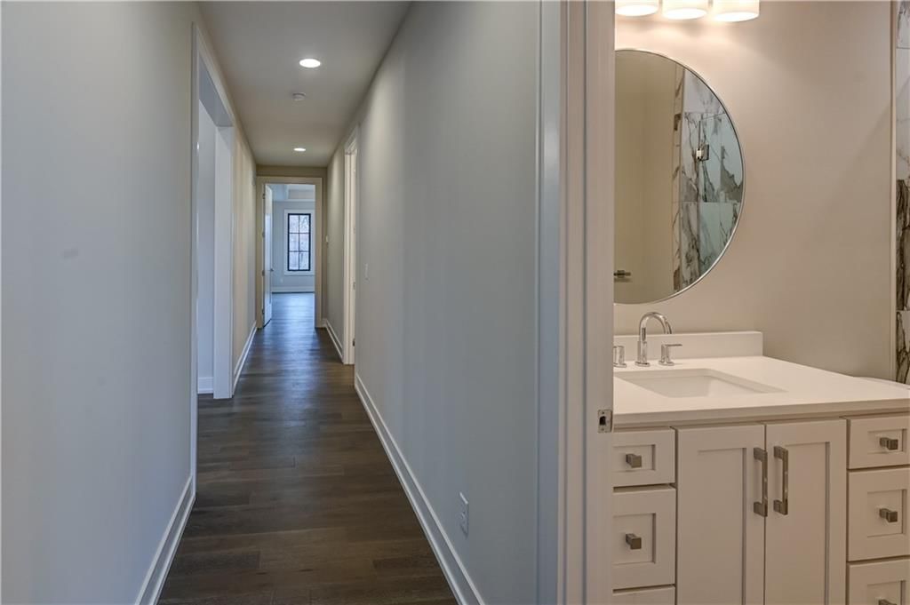 3906 W 84th Terrace — photo 32