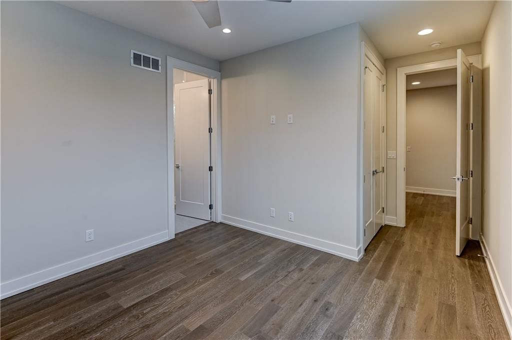 3906 W 84th Terrace — photo 37