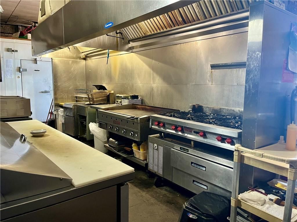 120 W Peoria Street — photo 24