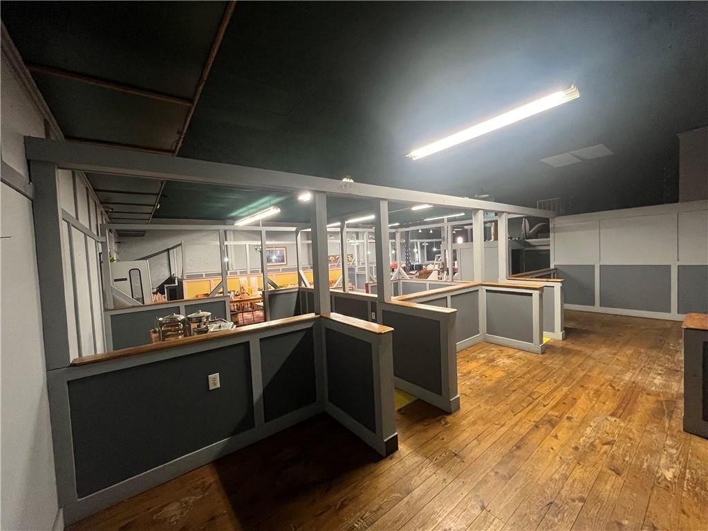 120 W Peoria Street — photo 37