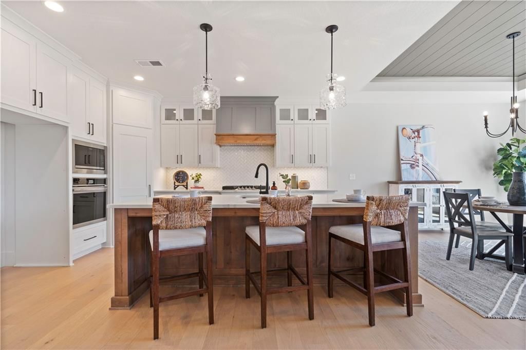 2520 NE Woodland Oak Circle — photo 14