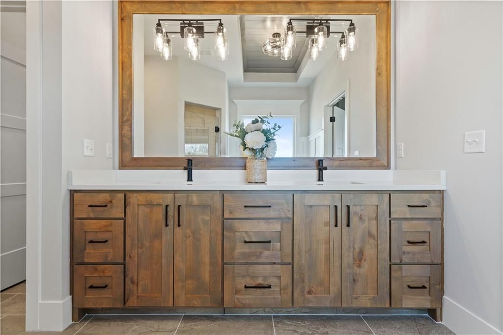 2520 NE Woodland Oak Circle — photo 34