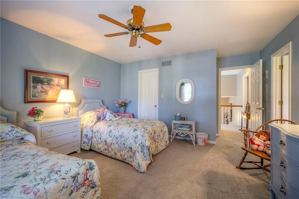 11305 Fontana Street — photo 33