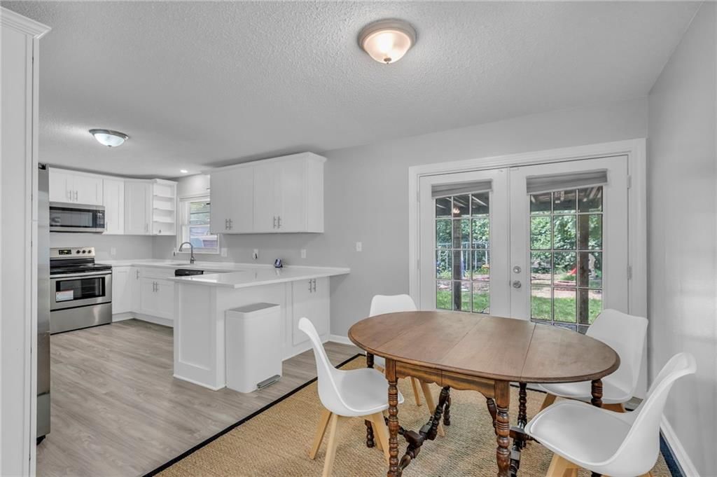 10212 Beacon Avenue — photo 8