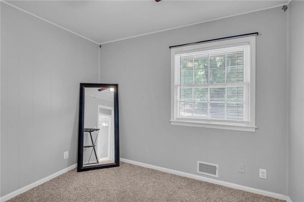 10212 Beacon Avenue — photo 16