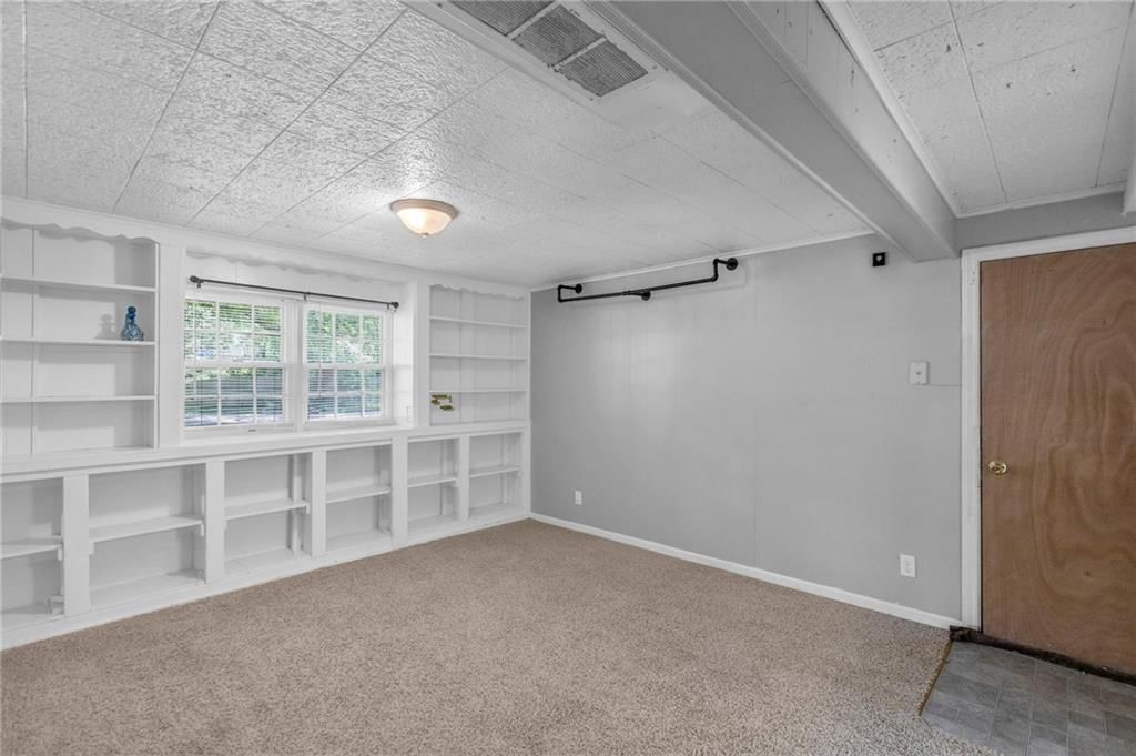 10212 Beacon Avenue — photo 24