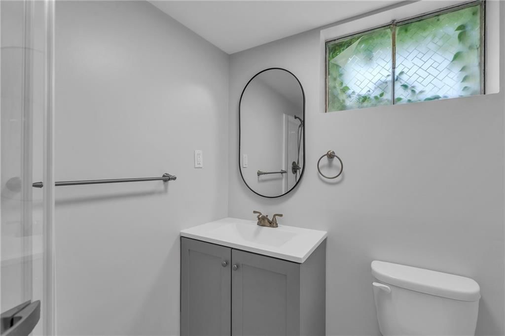 10212 Beacon Avenue — photo 27