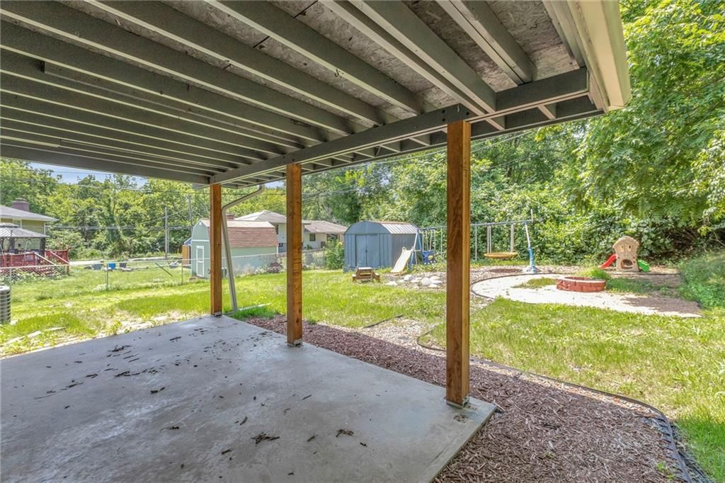 10212 Beacon Avenue — photo 33