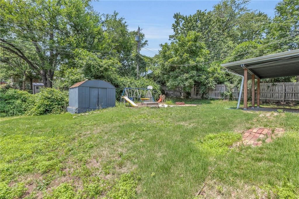 10212 Beacon Avenue — photo 35