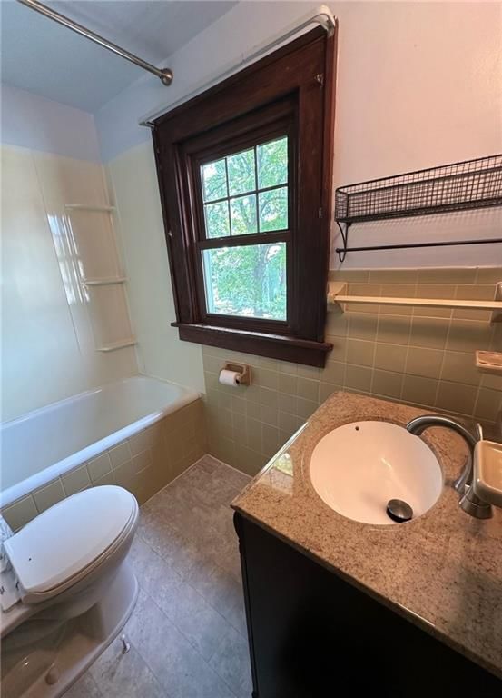 410 W 7th Street — photo 13