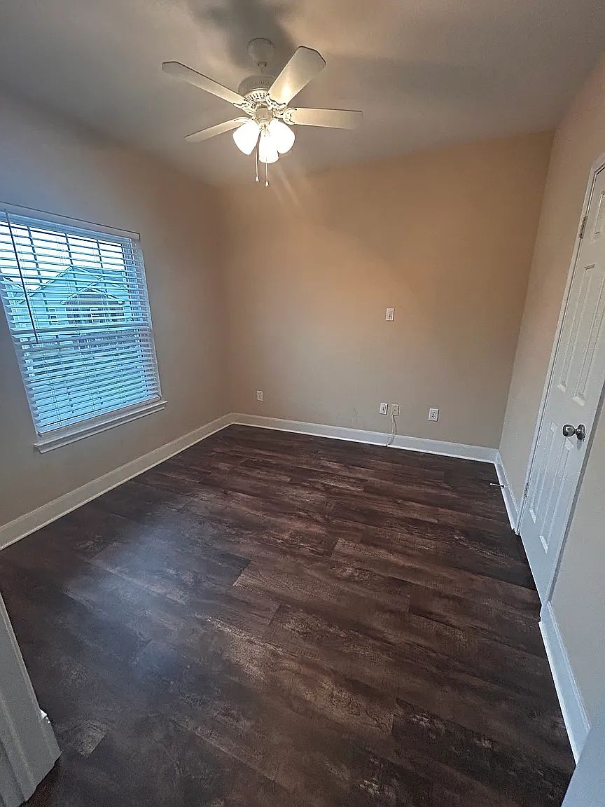 11614 Tomahawk Creek #J Parkway — photo 7