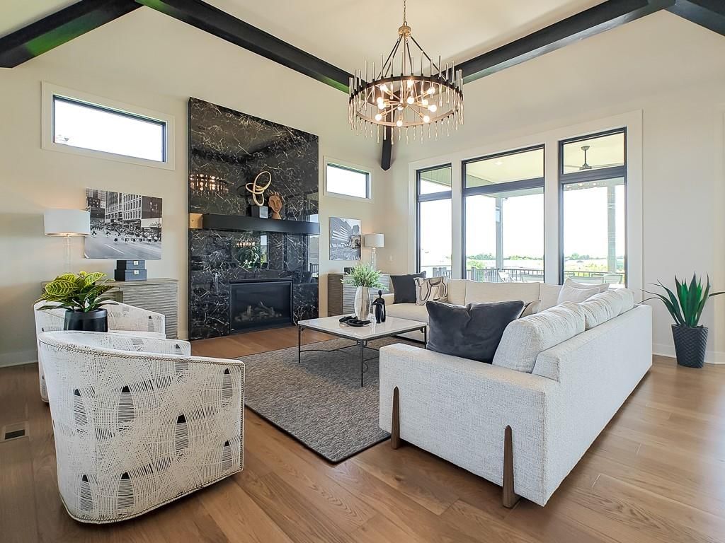 Photo 15 of 76 - 8013 Millridge Street, Shawnee, KS 66220