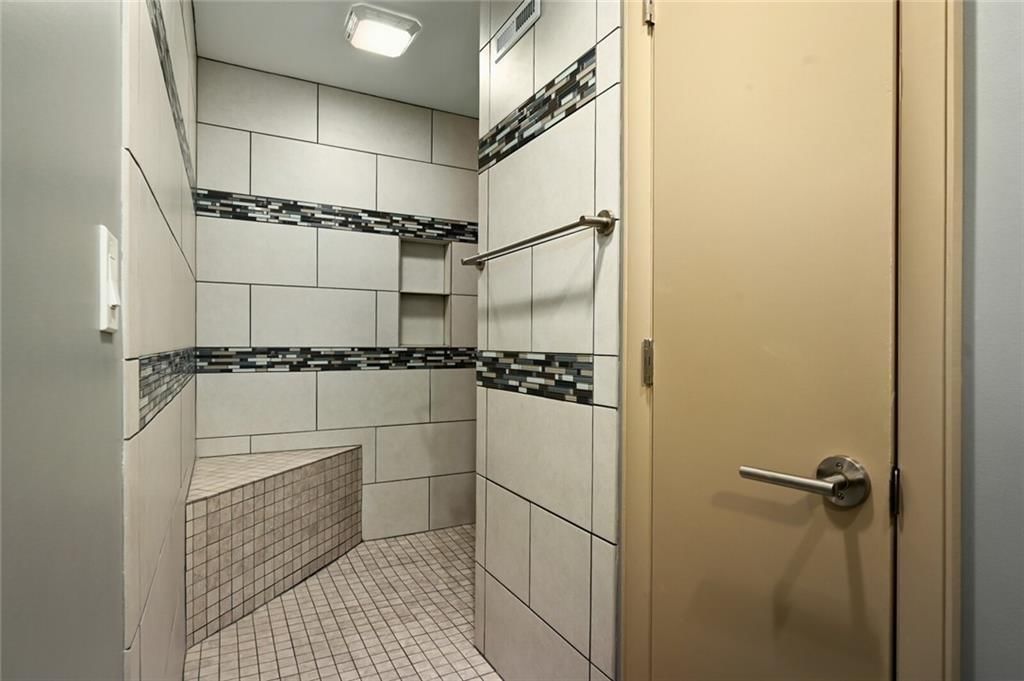 10516 W 123RD Street — photo 30