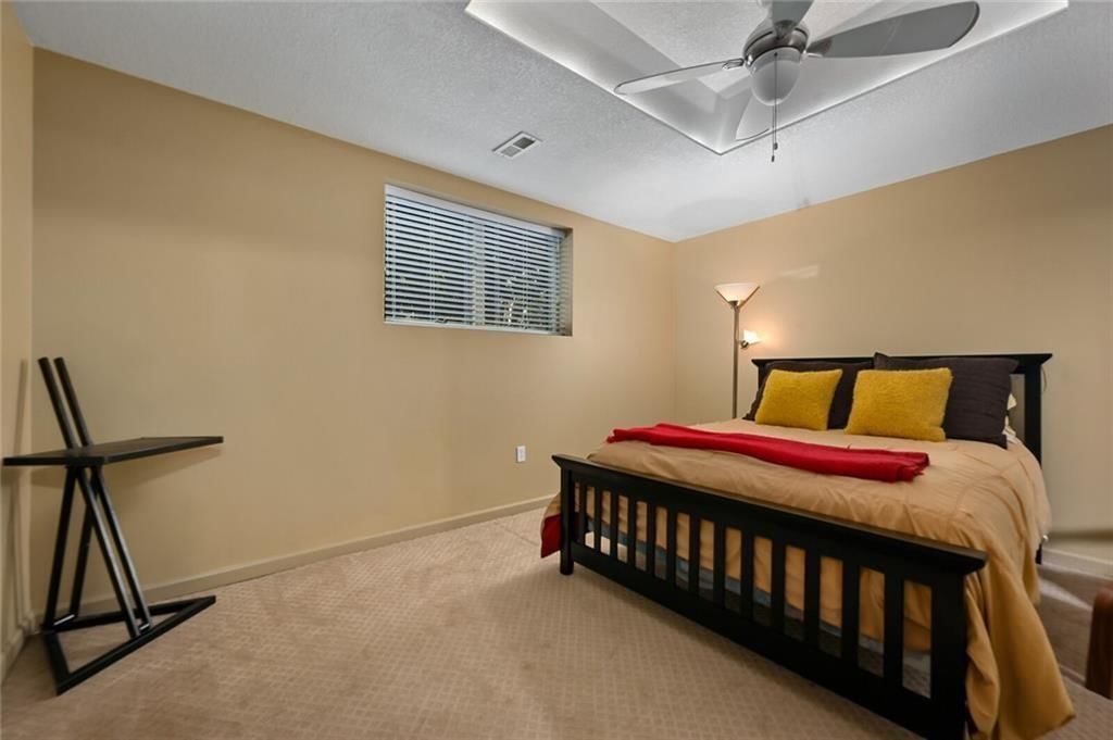 10516 W 123RD Street — photo 39