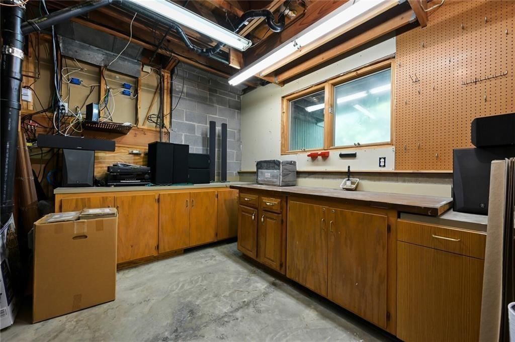 10516 W 123RD Street — photo 41
