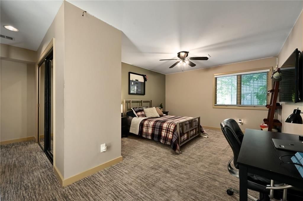 10516 W 123RD Street — photo 44