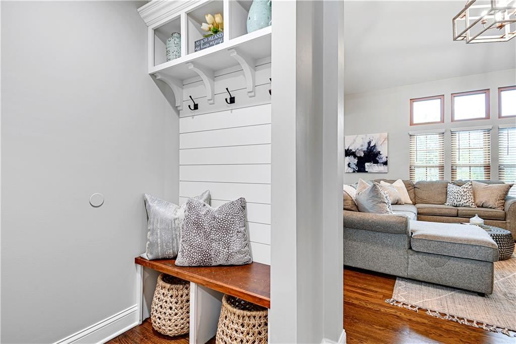 15209 Marty Street — photo 2