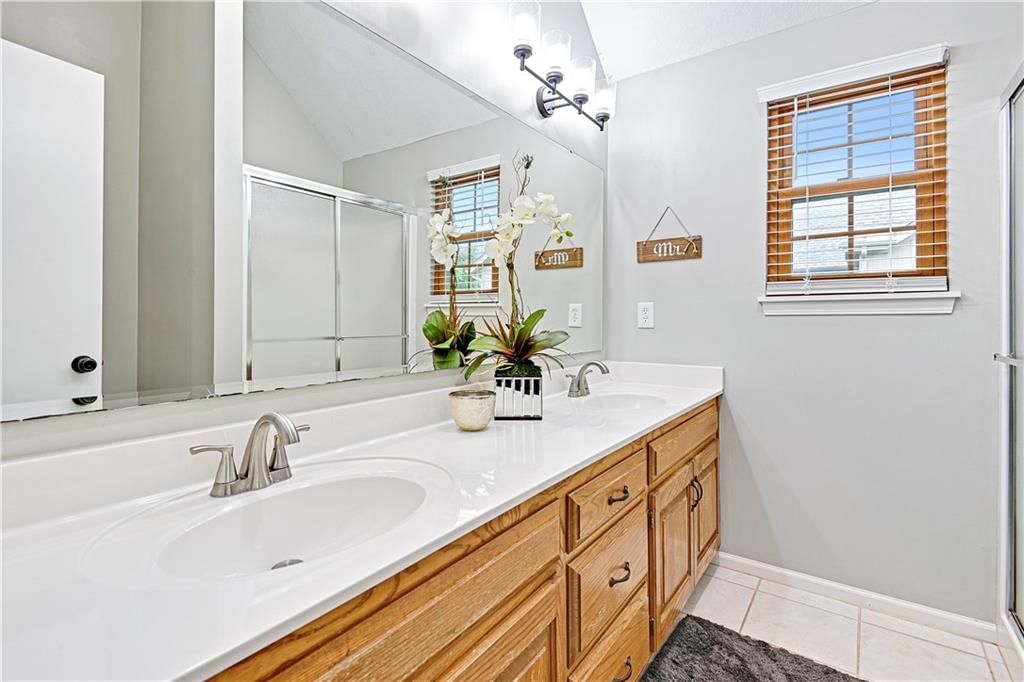 15209 Marty Street — photo 12