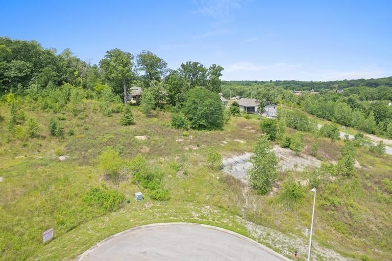 2210 Mcgee Street — photo 2