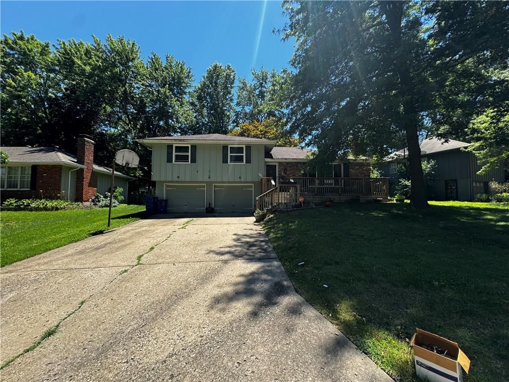 Photo 5 of 70 - 10813 E 65th Street