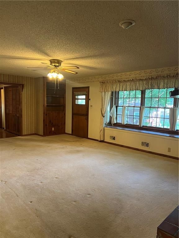 7910 W 81st Street — photo 8