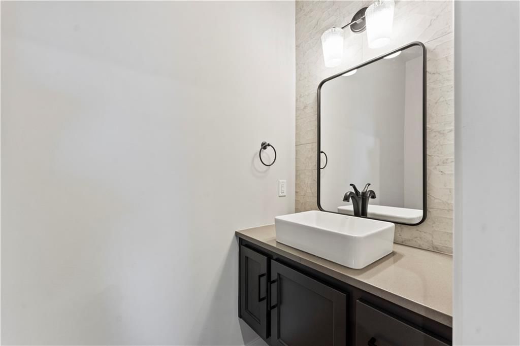 2086 NW O'Brien Road — photo 14