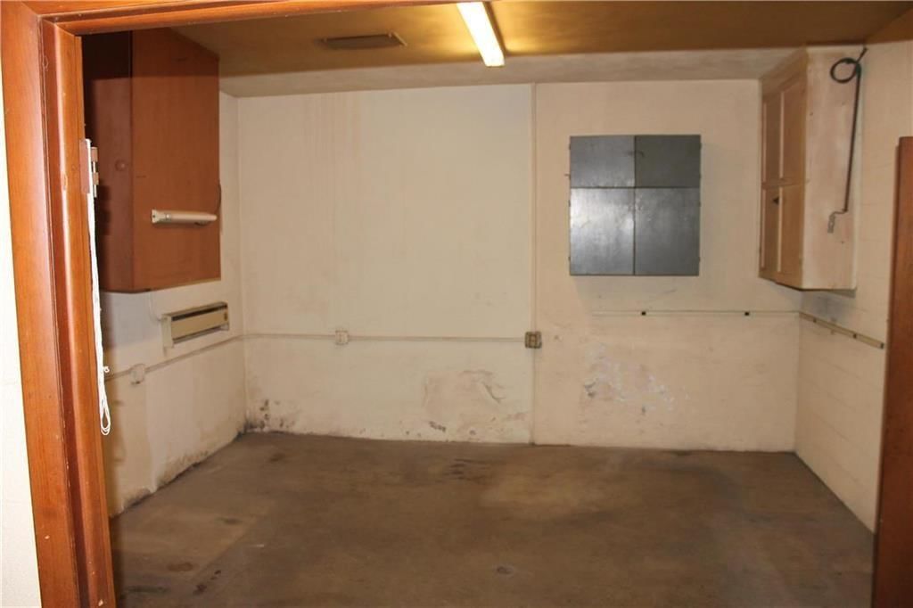 305 S 8th Street — photo 31