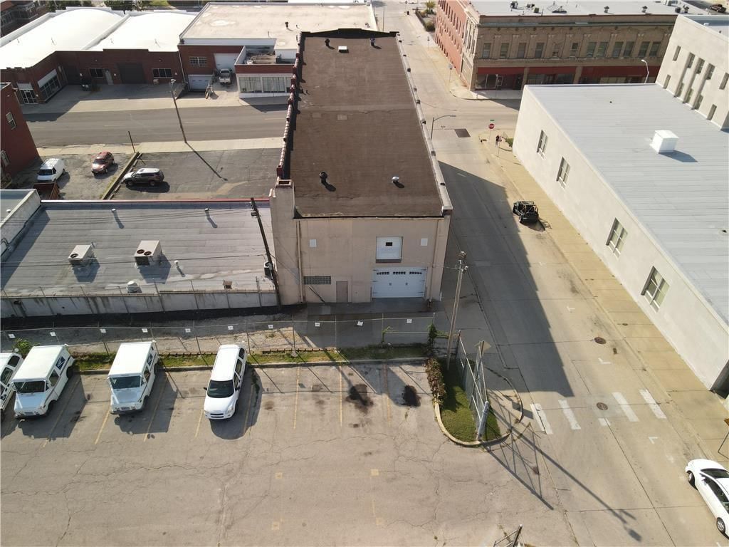 305 S 8th Street — photo 35