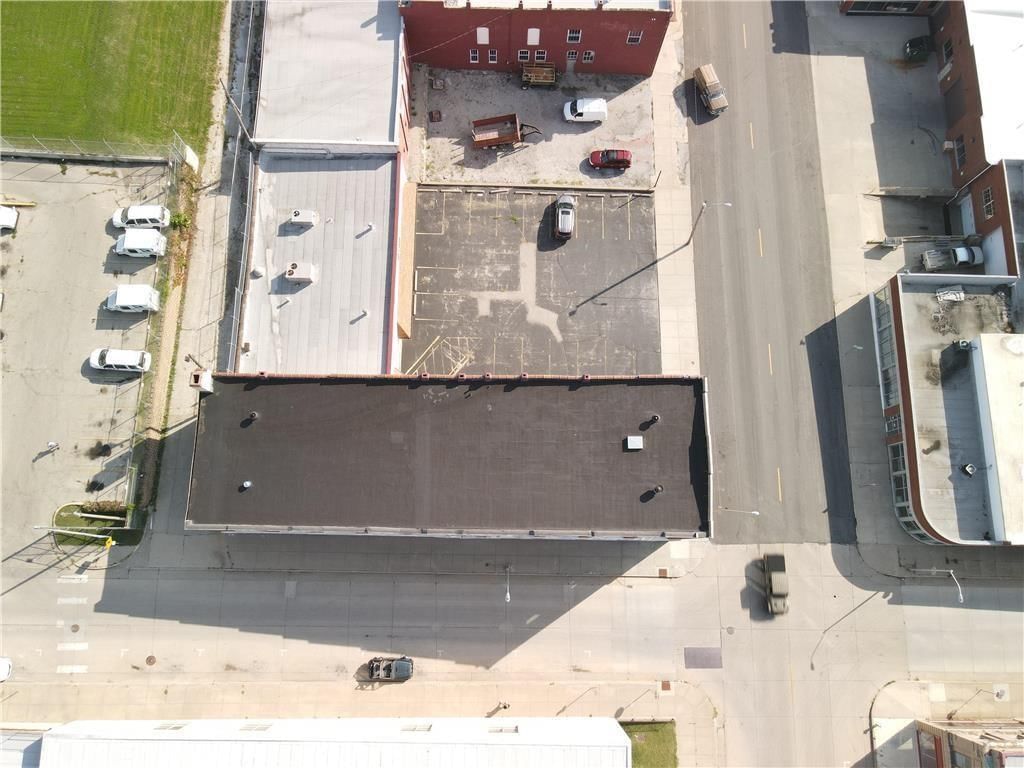 305 S 8th Street — photo 37