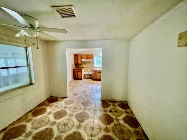 919 Homestead Street — photo 6