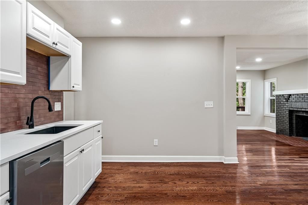 3303 NE 43rd Street — photo 29