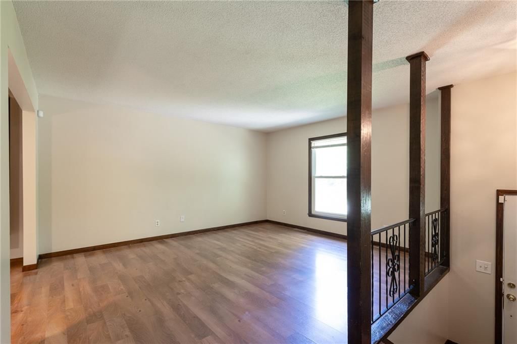Photo 6 of 24 - 6602 Graden Road