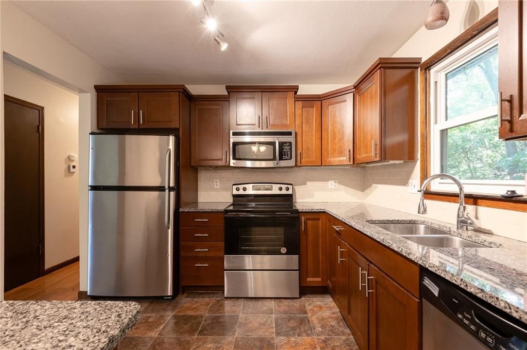 Photo 13 of 24 - 6602 Graden Road