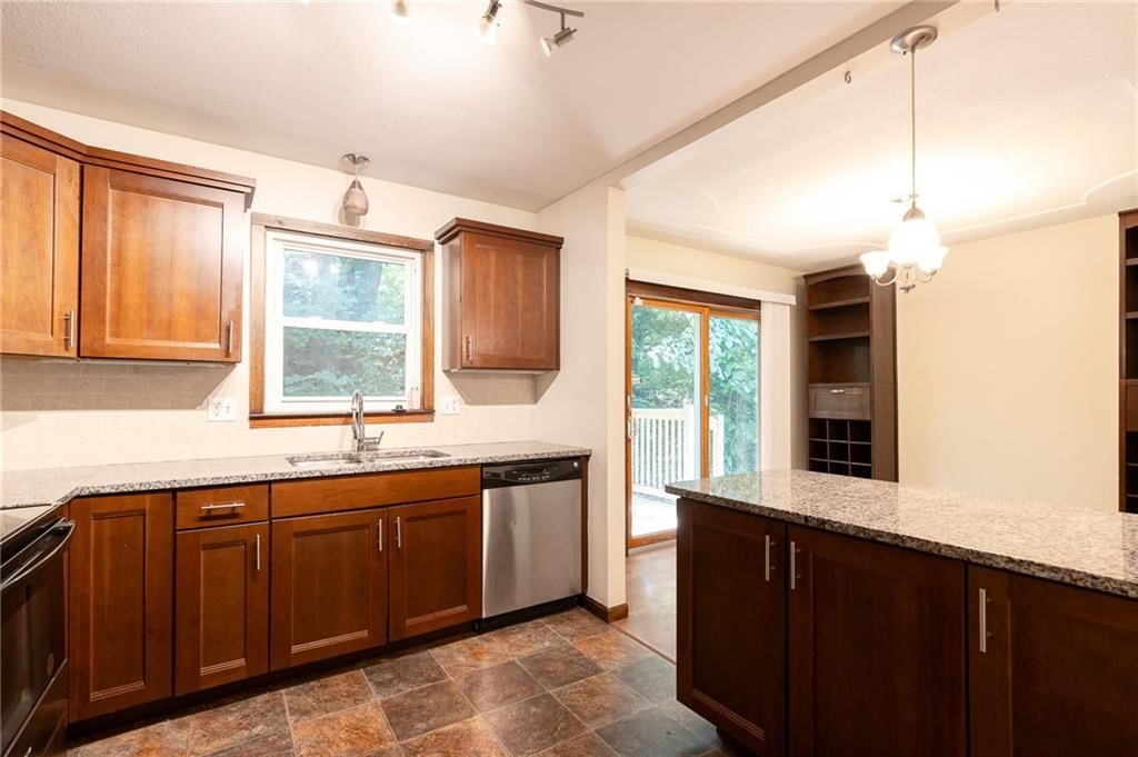 Photo 14 of 24 - 6602 Graden Road