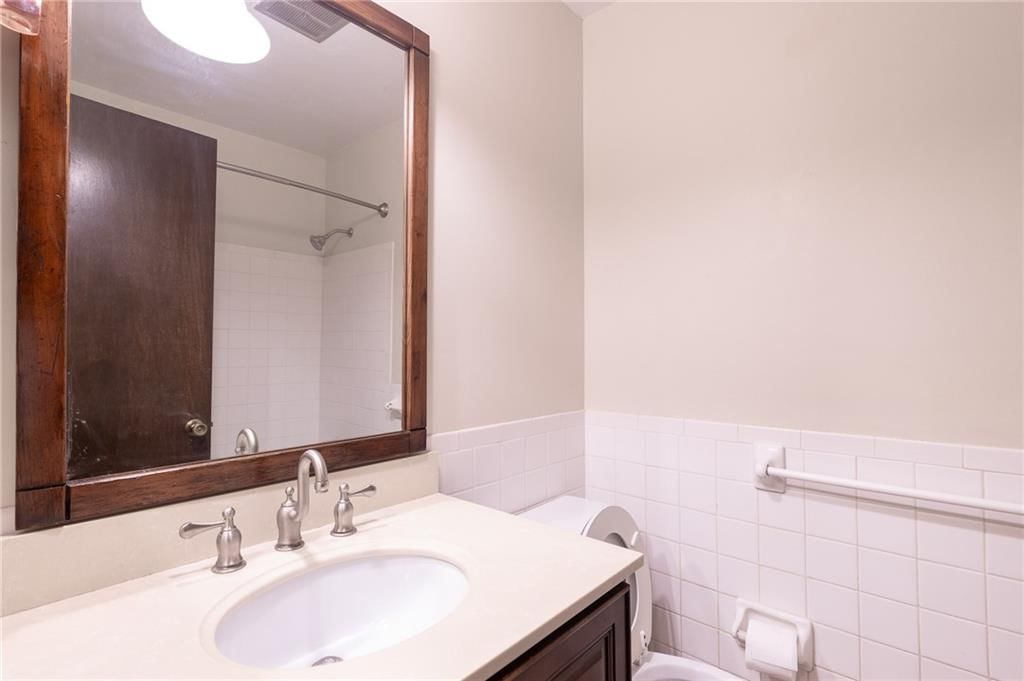Photo 15 of 24 - 6602 Graden Road