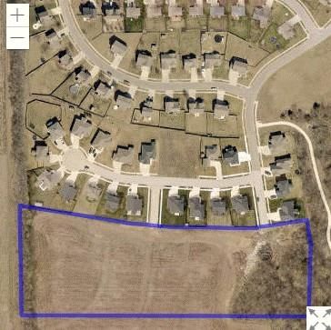 pratt Street, Gardner, KS: listing photo 3