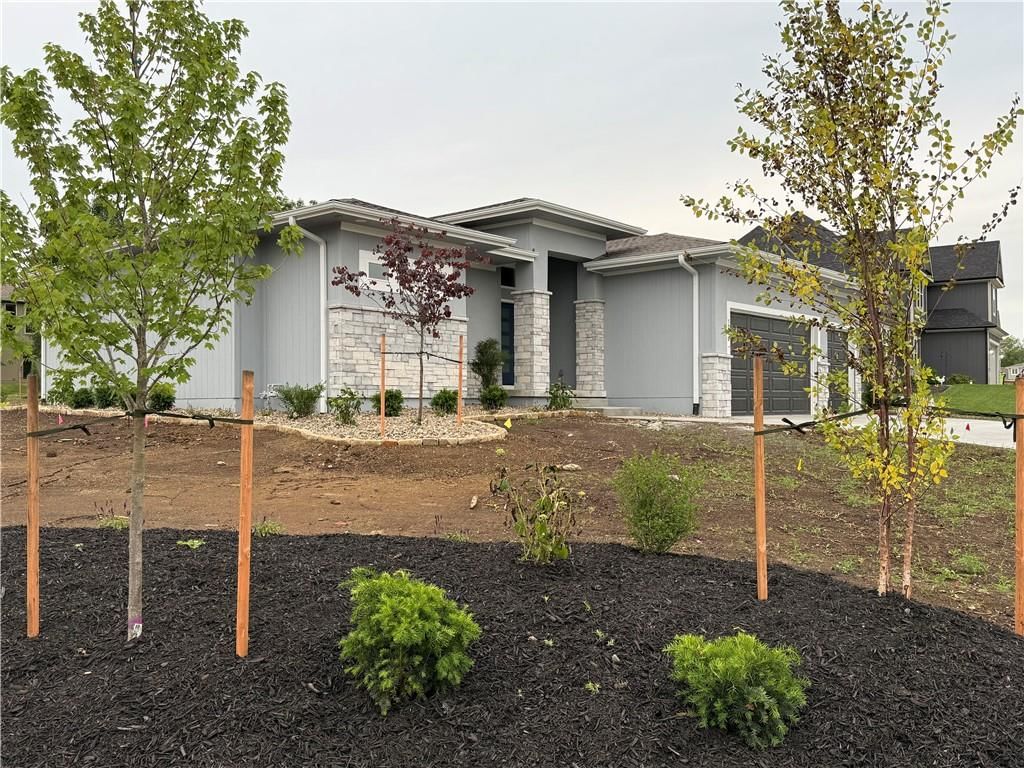 1100 SW Whispering Willow Way — photo 4