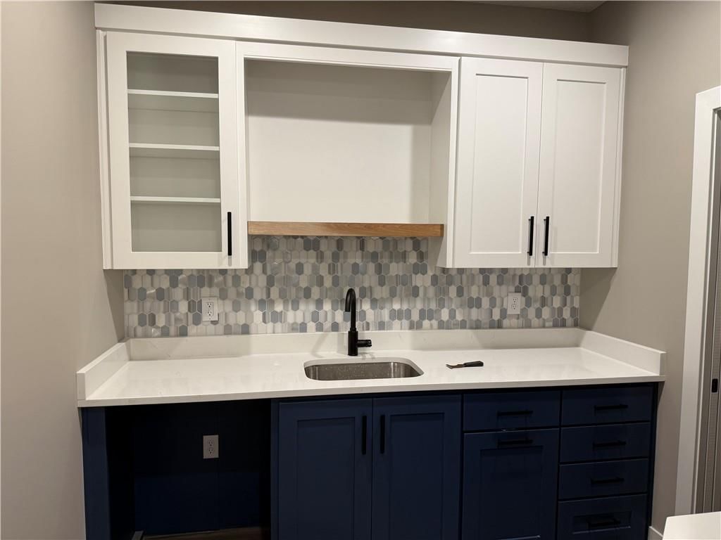 1100 SW Whispering Willow Way — photo 14