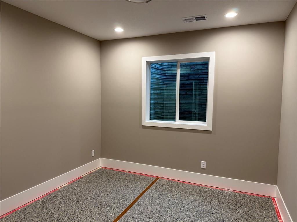 1100 SW Whispering Willow Way — photo 33