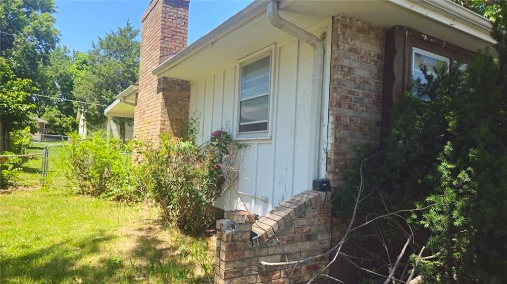 2914 N 79 Terrace — photo 6