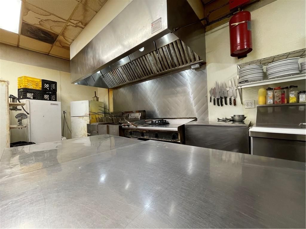 16 W Peoria Street — photo 15