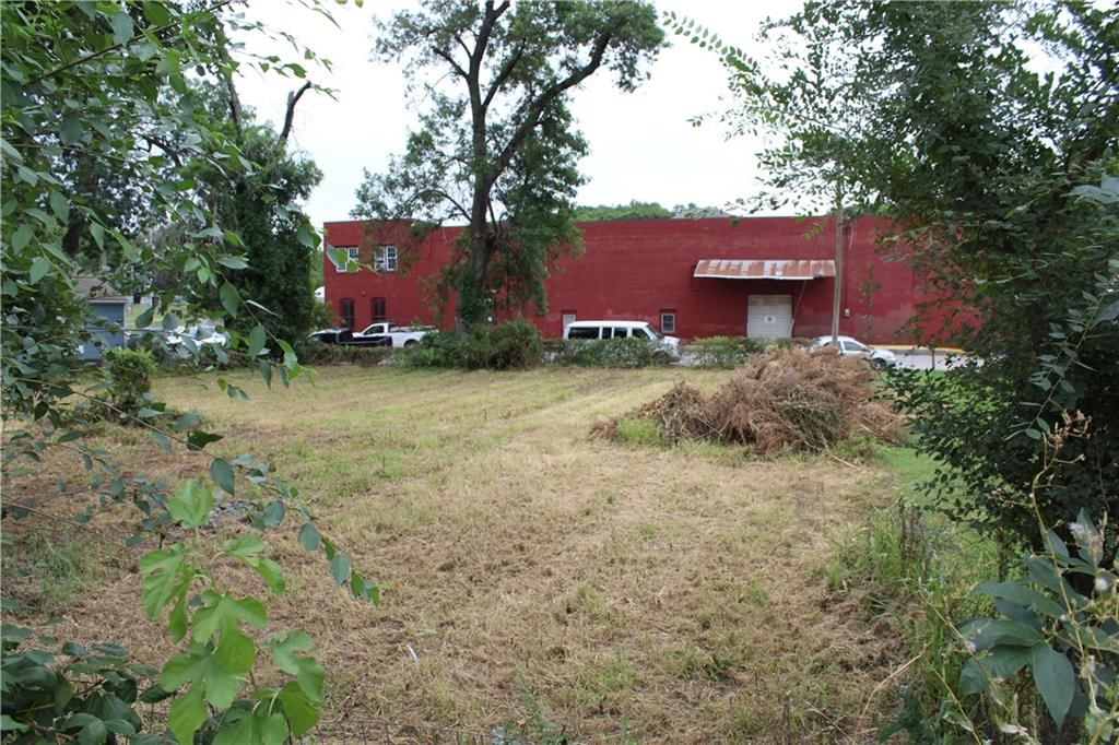 1512 Lake Avenue — photo 2