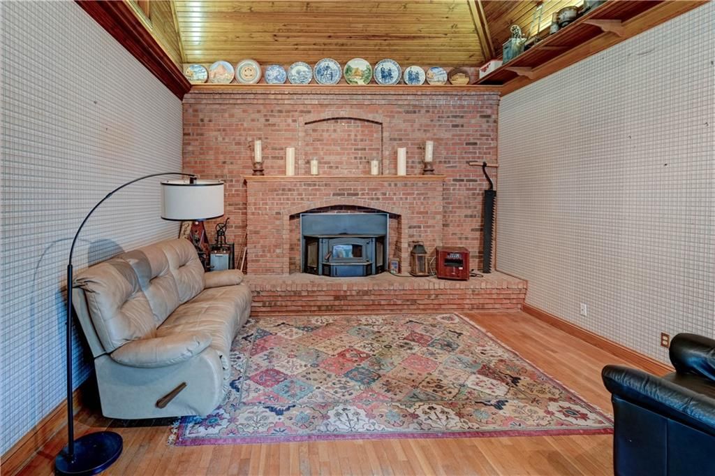 125 N Titus Avenue — photo 14