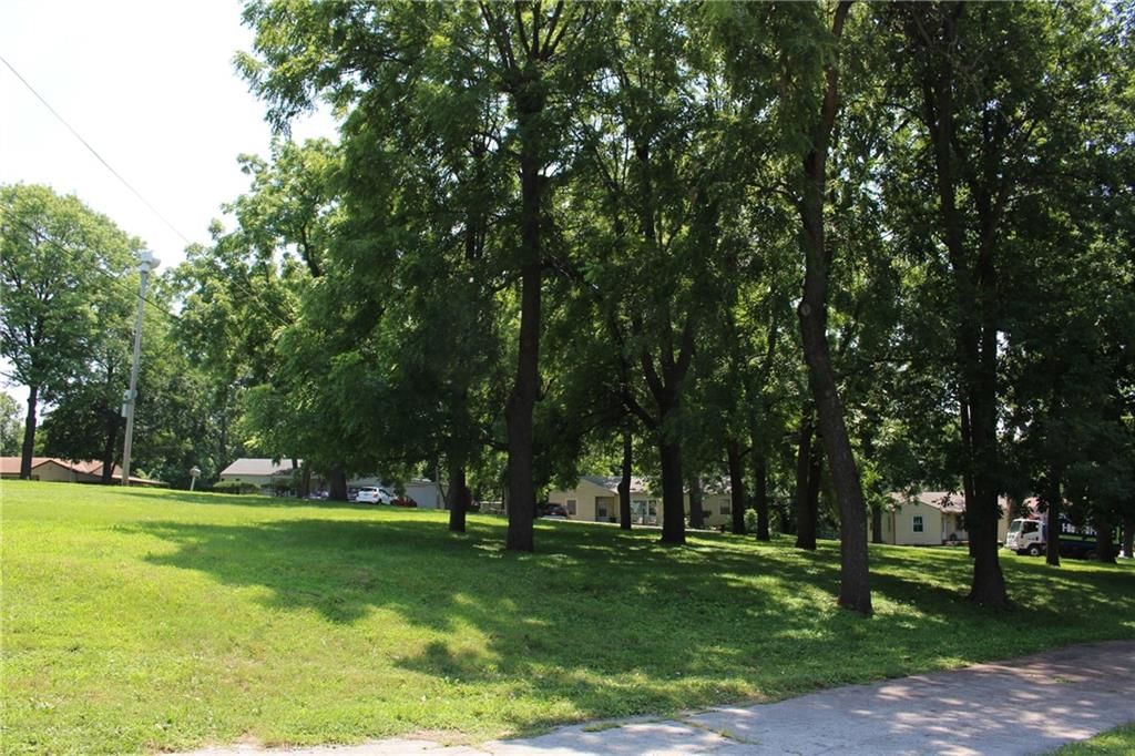 6666 Parkview Avenue — photo 40