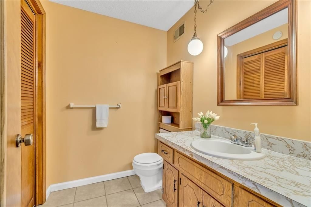 11905 W 49th Street — photo 10