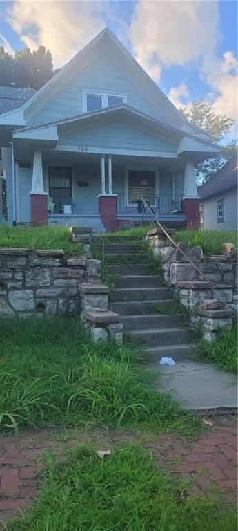 726 Troup Avenue — photo 1