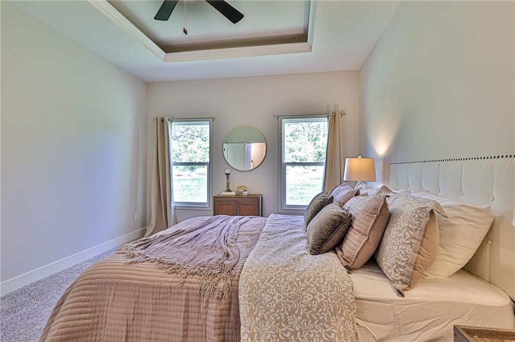 908 NW Crestwood Drive — photo 17