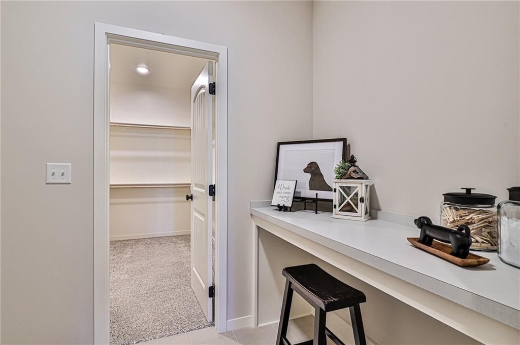 908 NW Crestwood Drive — photo 30