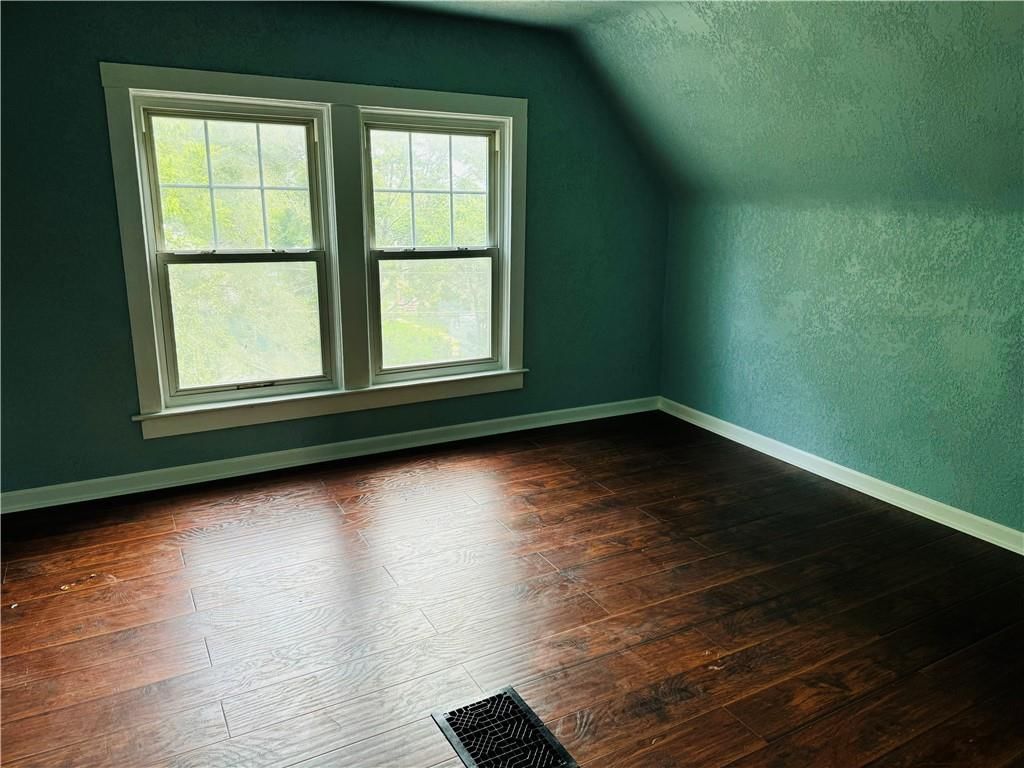 521 Hardesty Avenue — photo 14