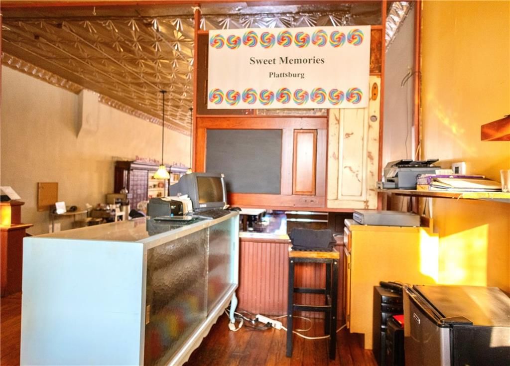 Photo 17 of 43 - 206 N Main Street